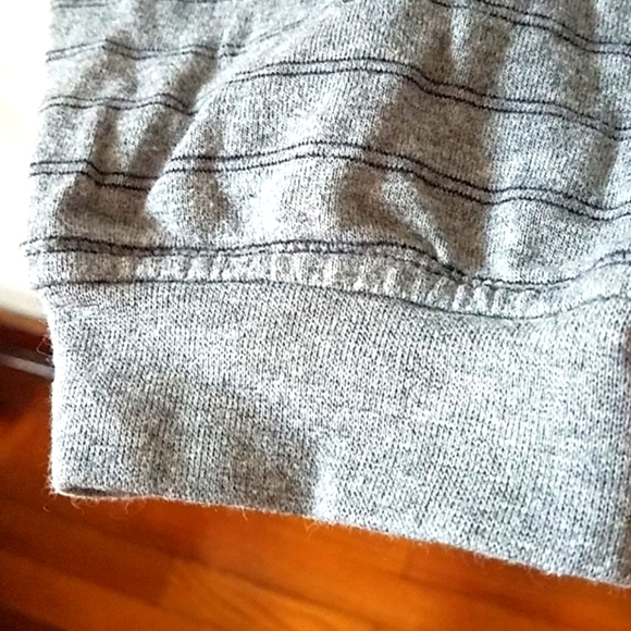 Izod men's collared polo shirt. Gray, XXL - Picture 5 of 8